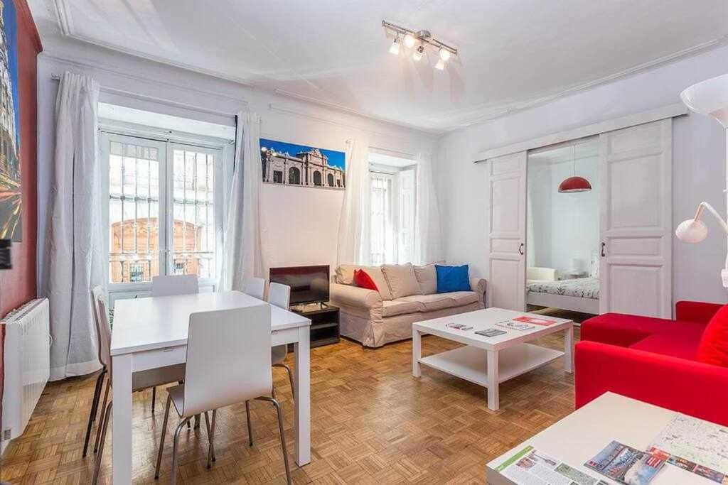 Apartamento Piso confortable y céntrico Madrid Exterior foto